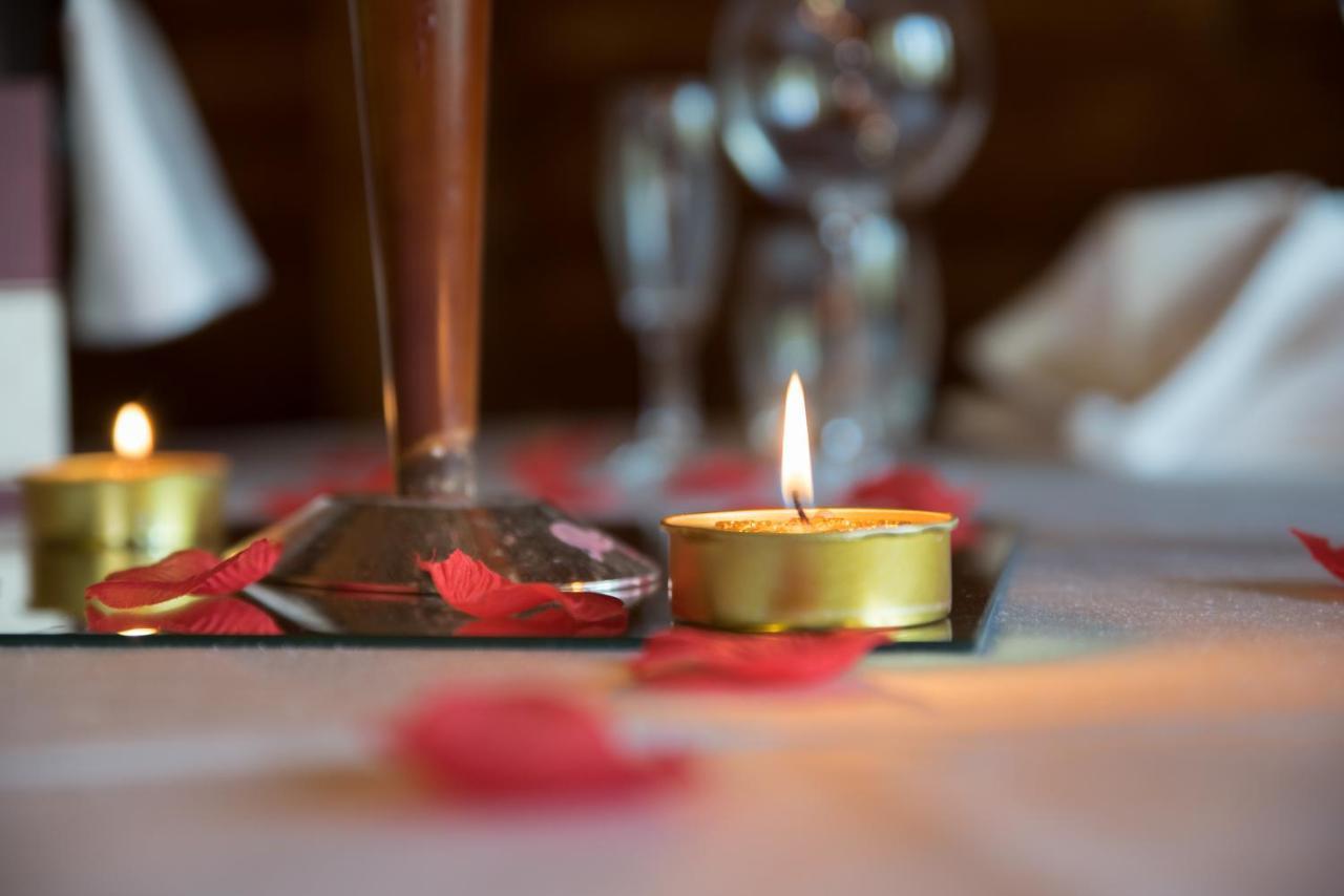 קמפניה Rooms & Restaurant Il Castagneto מראה חיצוני תמונה