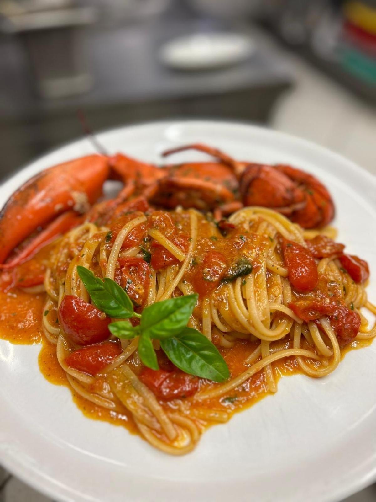 קמפניה Rooms & Restaurant Il Castagneto מראה חיצוני תמונה