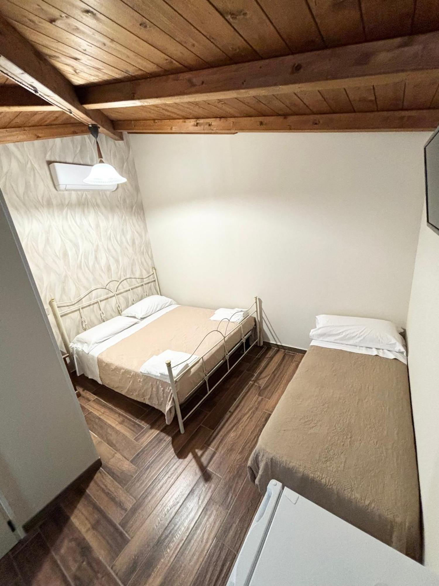 קמפניה Rooms & Restaurant Il Castagneto מראה חיצוני תמונה