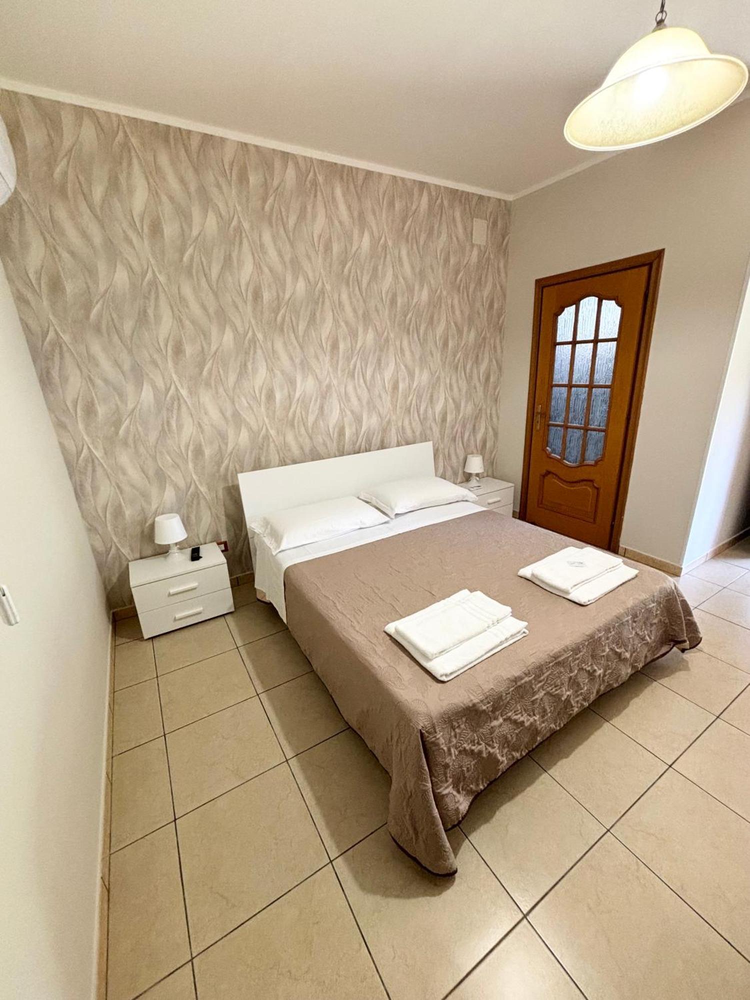 קמפניה Rooms & Restaurant Il Castagneto מראה חיצוני תמונה