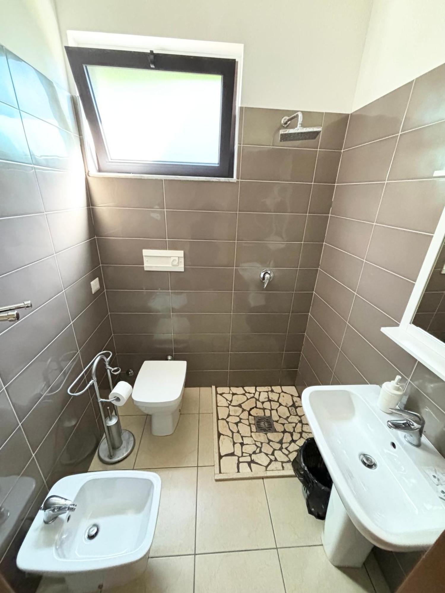 קמפניה Rooms & Restaurant Il Castagneto מראה חיצוני תמונה
