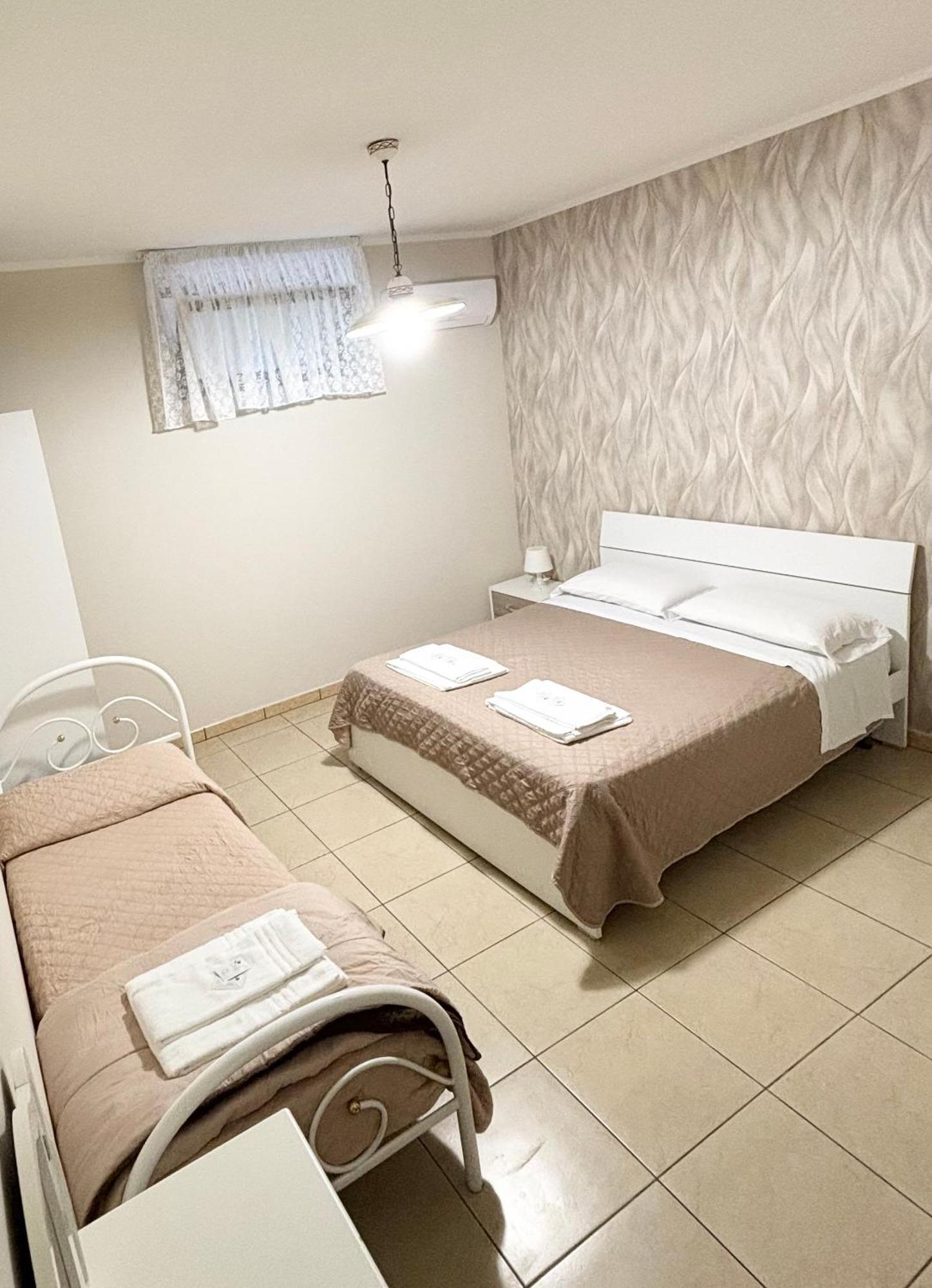 קמפניה Rooms & Restaurant Il Castagneto מראה חיצוני תמונה