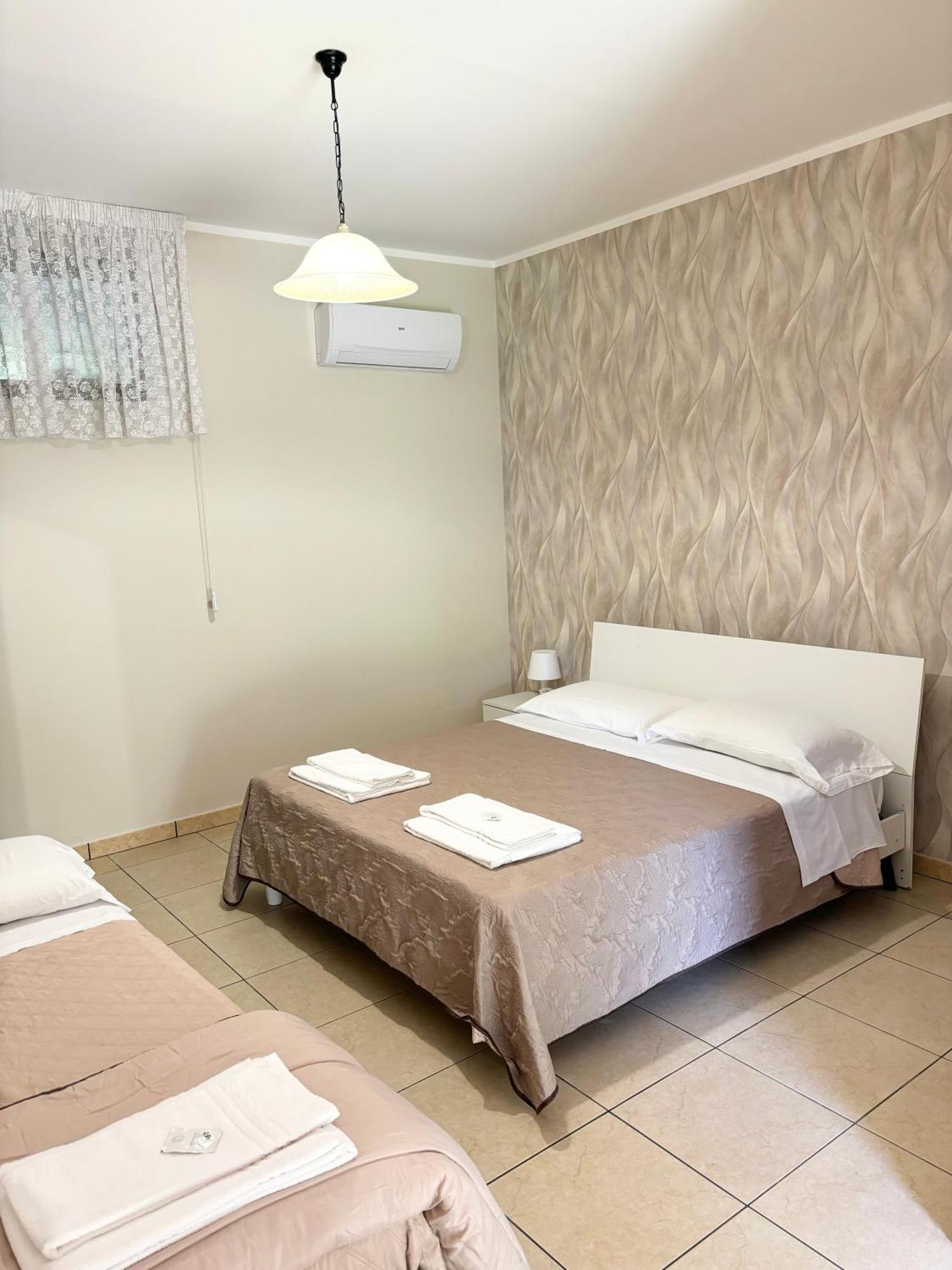קמפניה Rooms & Restaurant Il Castagneto מראה חיצוני תמונה